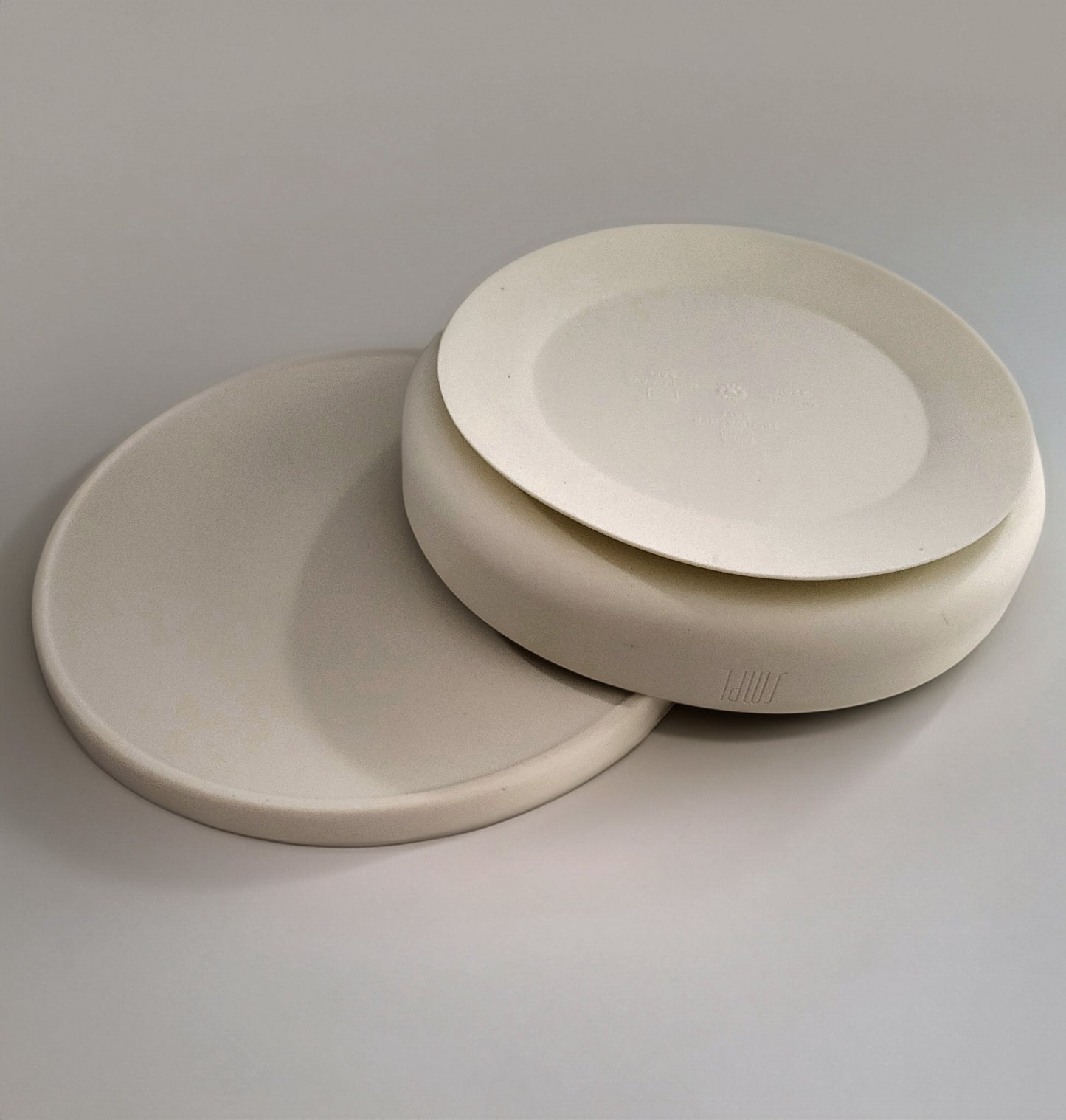 BLW Suction Silicone Plate with Lid/Cover - Milky White